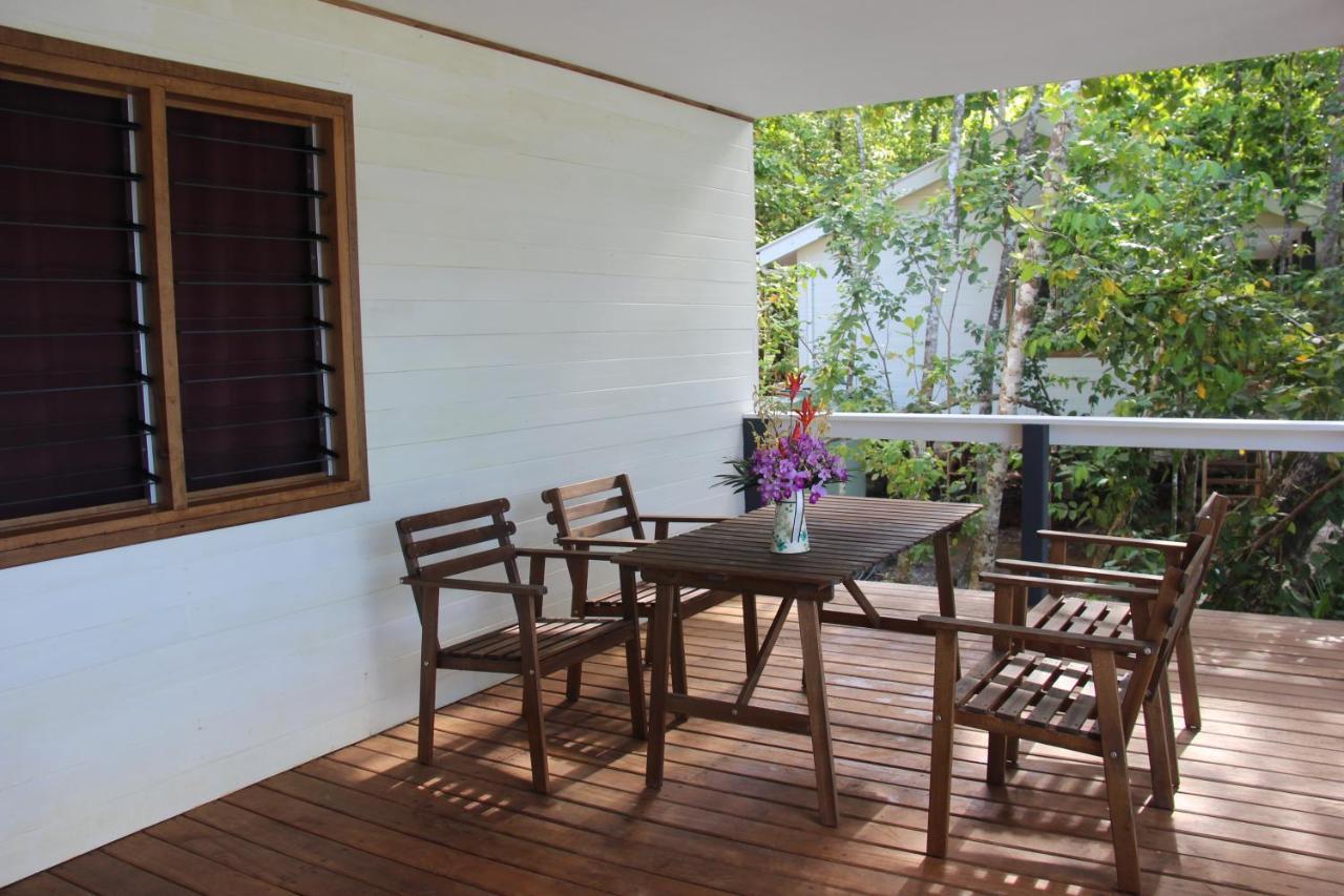 Evis Resort At Nggatirana Island Halisi Экстерьер фото